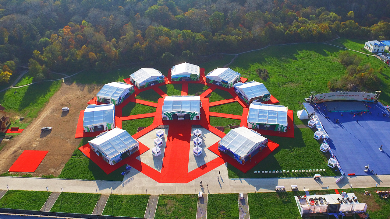 高山篷房 守護長白山極限征途｜為高海拔馬拉松提供堅實保障封面